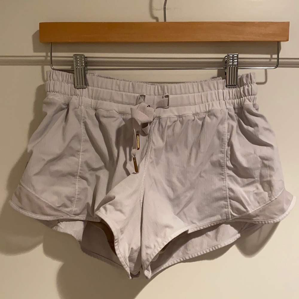 Lulu lemon white hotty hot shorts